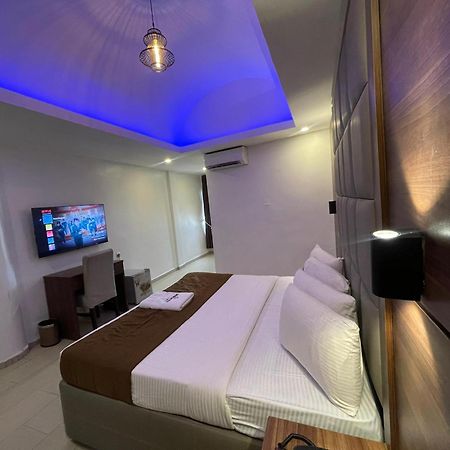 Presken Hotels Alade Avenue Ikeja Ngoại thất bức ảnh