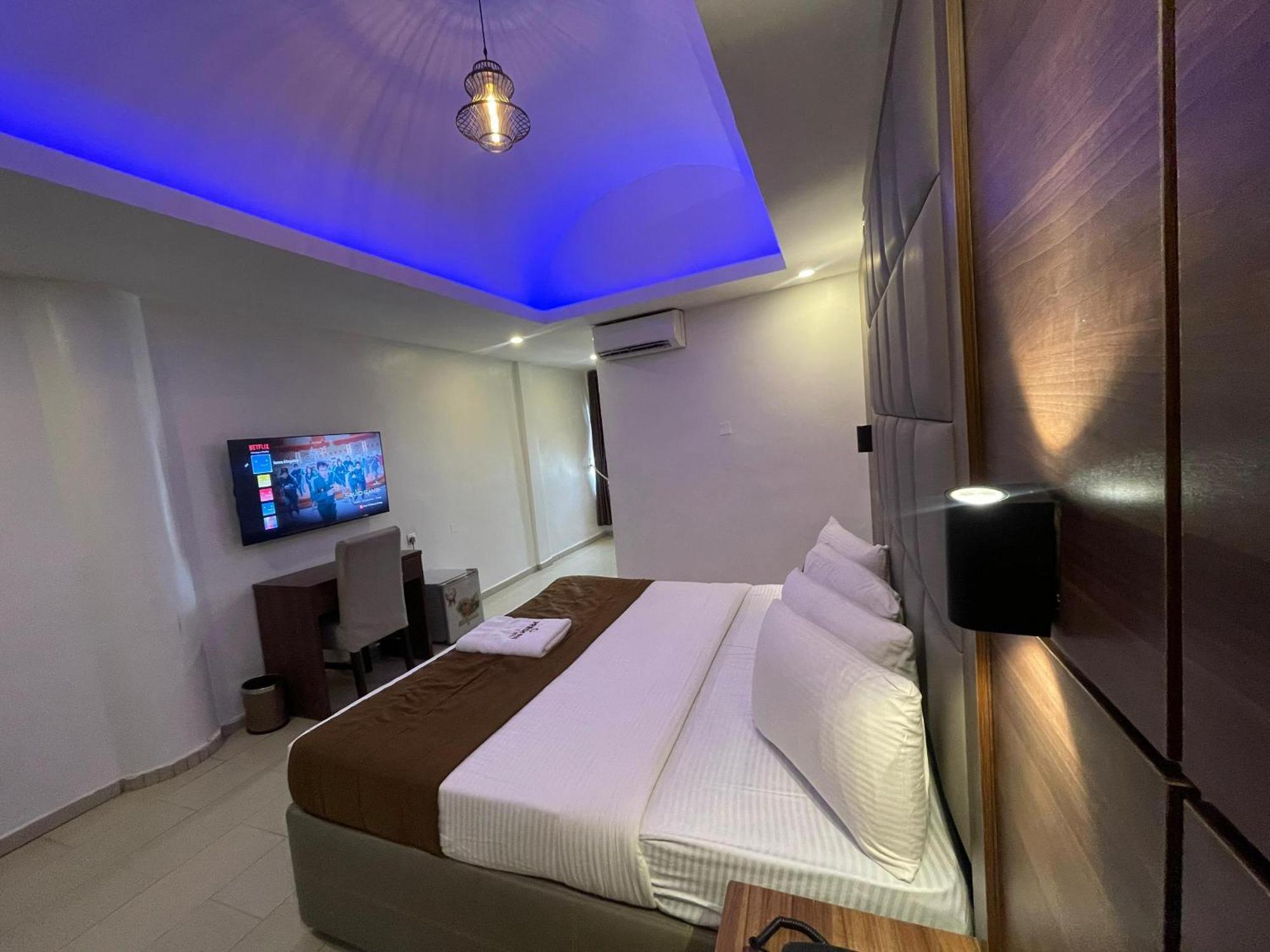 Presken Hotels Alade Avenue Ikeja Ngoại thất bức ảnh