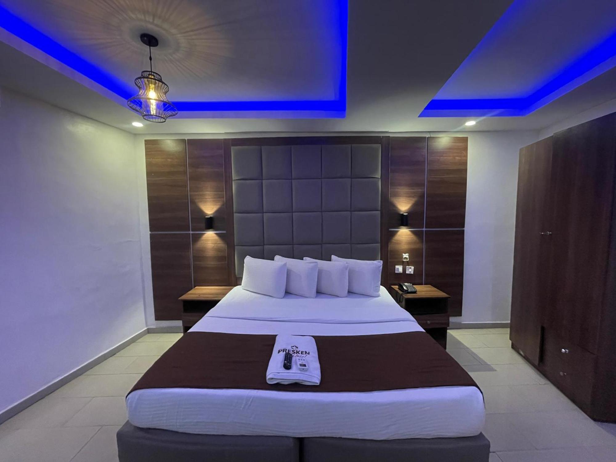 Presken Hotels Alade Avenue Ikeja Ngoại thất bức ảnh